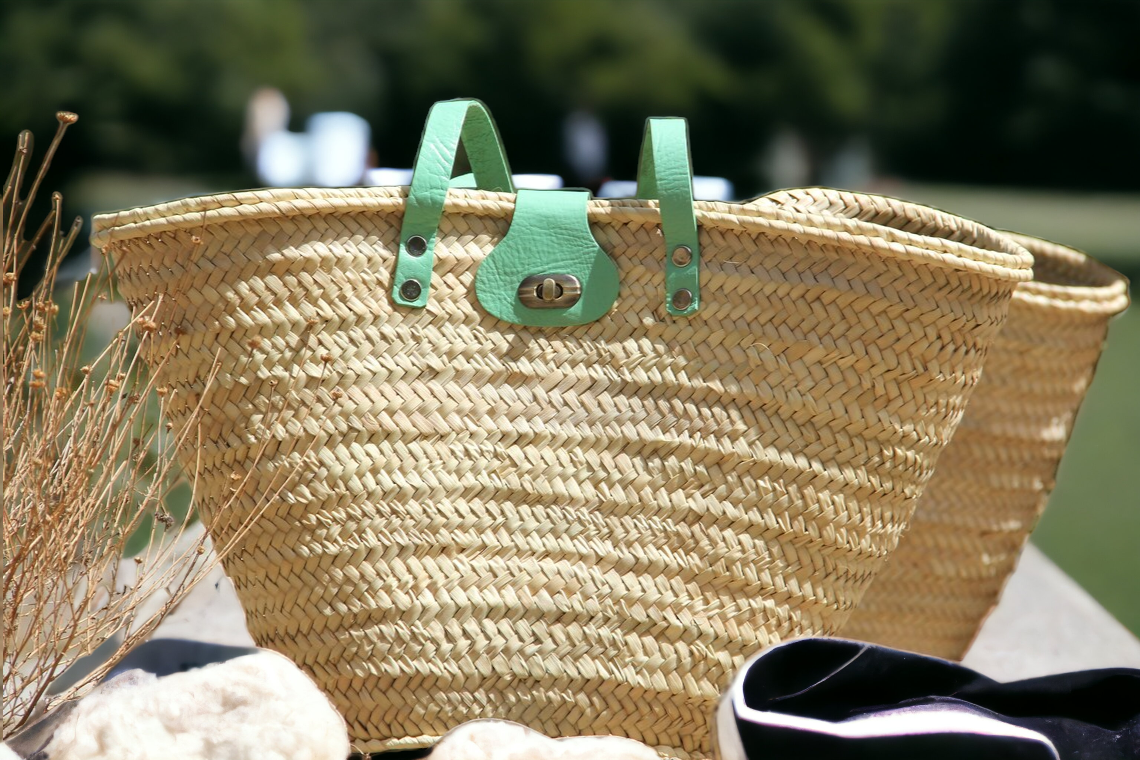 Straw Basket for women - Handmade with Leather: Brown